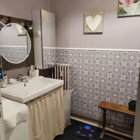 D'une Avec Balcon Amenage Et Wifi A Compiègne