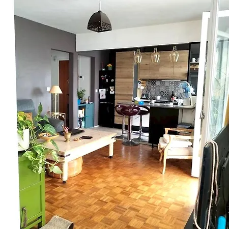 D'une Avec Balcon Amenage Et Wifi A Appartement *