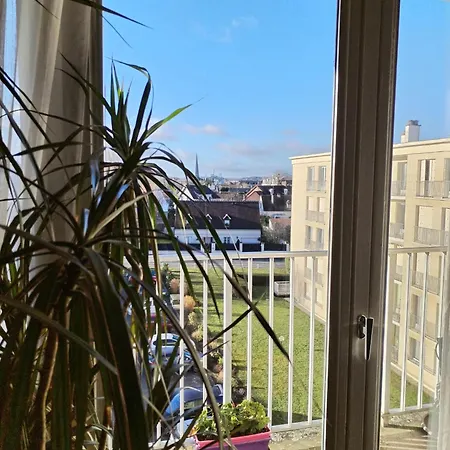 Appartement D'une Avec Balcon Amenage Et Wifi A *